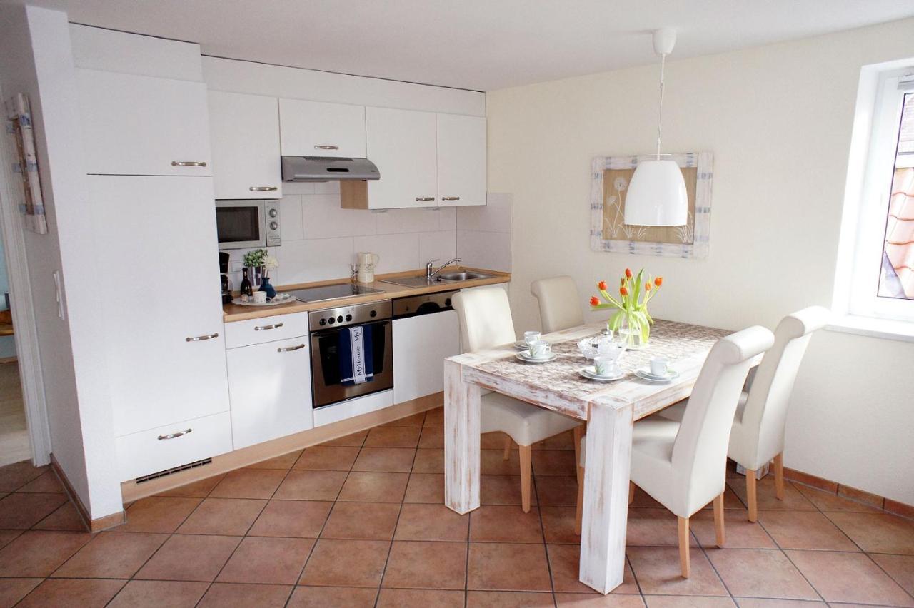 Haus Wyden Apartment Utersum Bagian luar foto