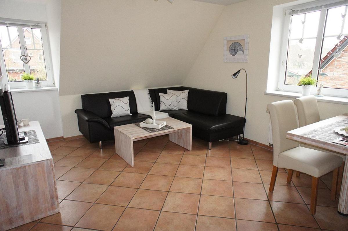 Haus Wyden Apartment Utersum Bagian luar foto