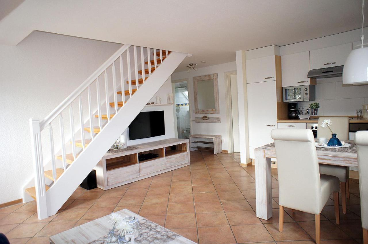 Haus Wyden Apartment Utersum Bagian luar foto