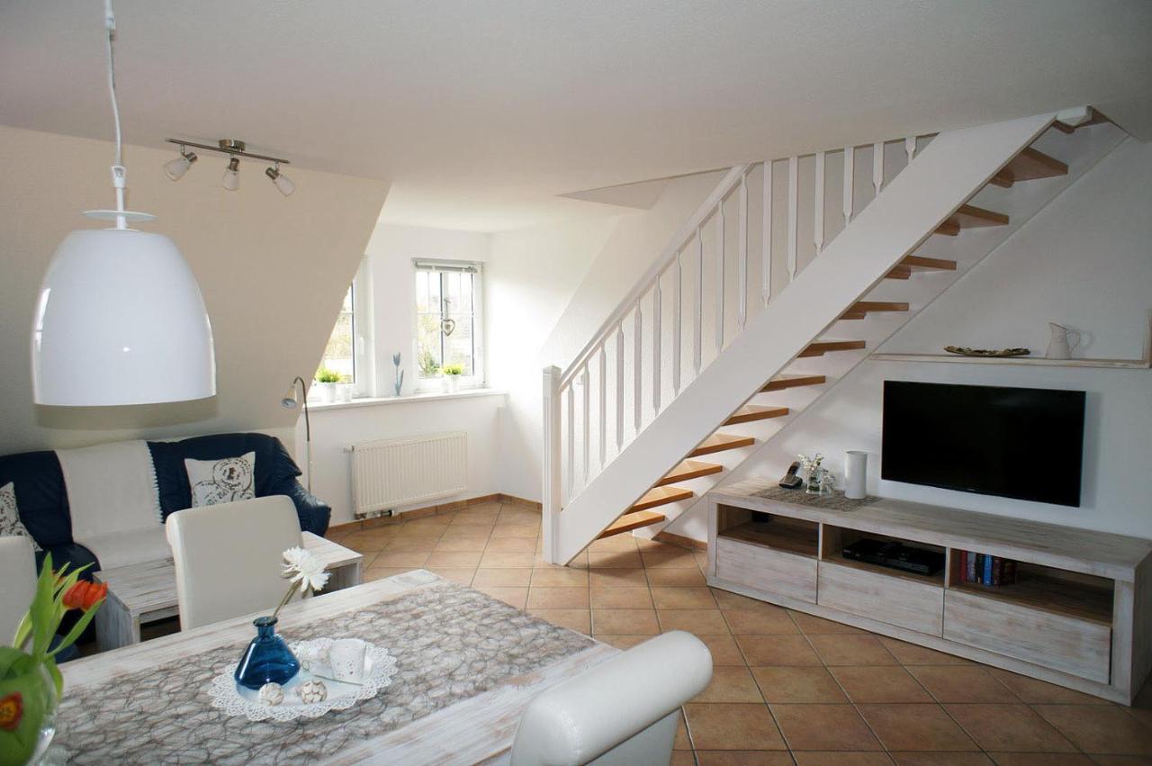 Haus Wyden Apartment Utersum Bagian luar foto