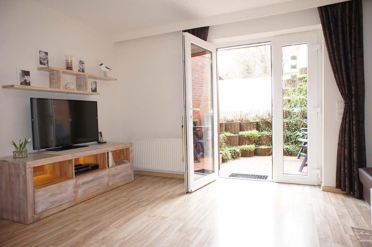 Haus Wyden Apartment Utersum Bagian luar foto