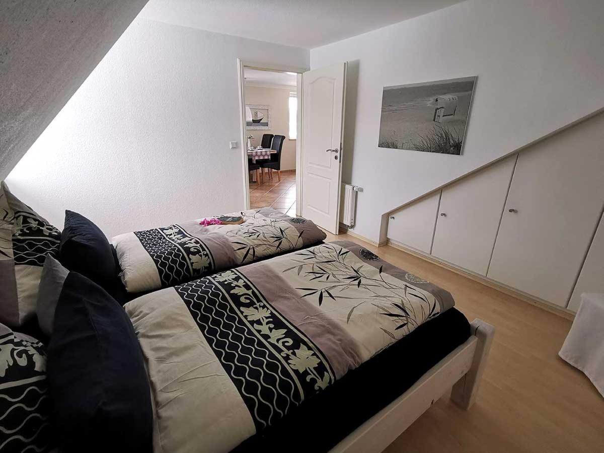 Haus Wyden Apartment Utersum Bagian luar foto