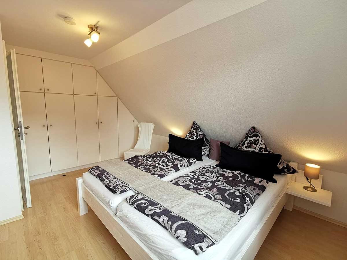 Haus Wyden Apartment Utersum Bagian luar foto