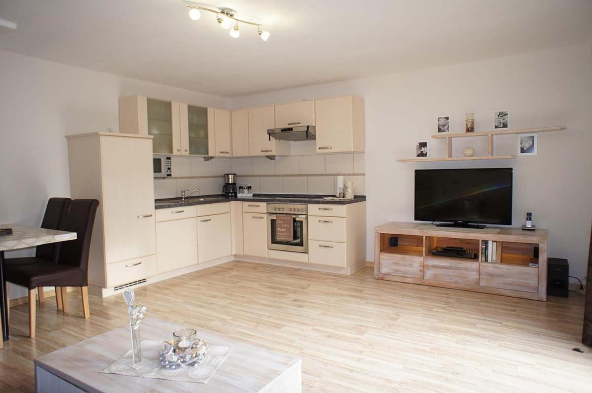 Haus Wyden Apartment Utersum Bagian luar foto