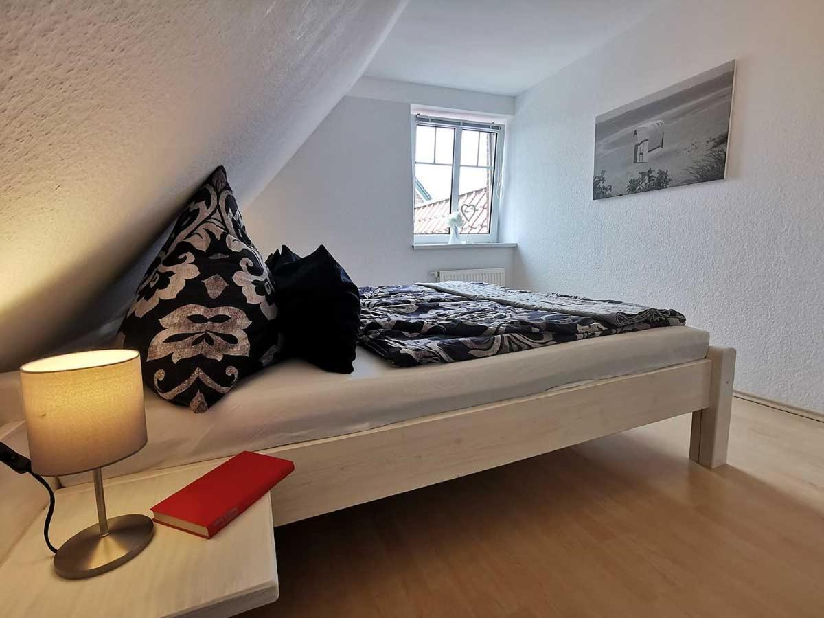 Haus Wyden Apartment Utersum Bagian luar foto