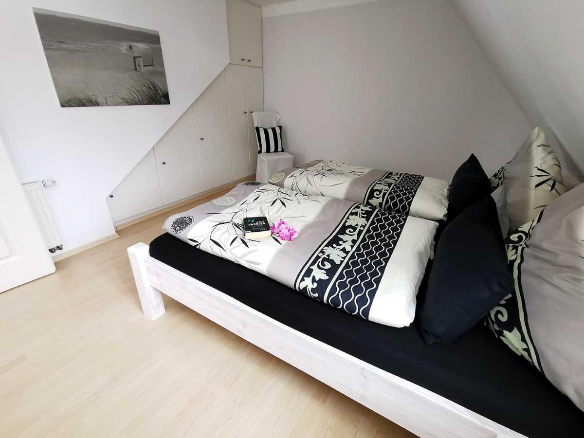 Haus Wyden Apartment Utersum Bagian luar foto