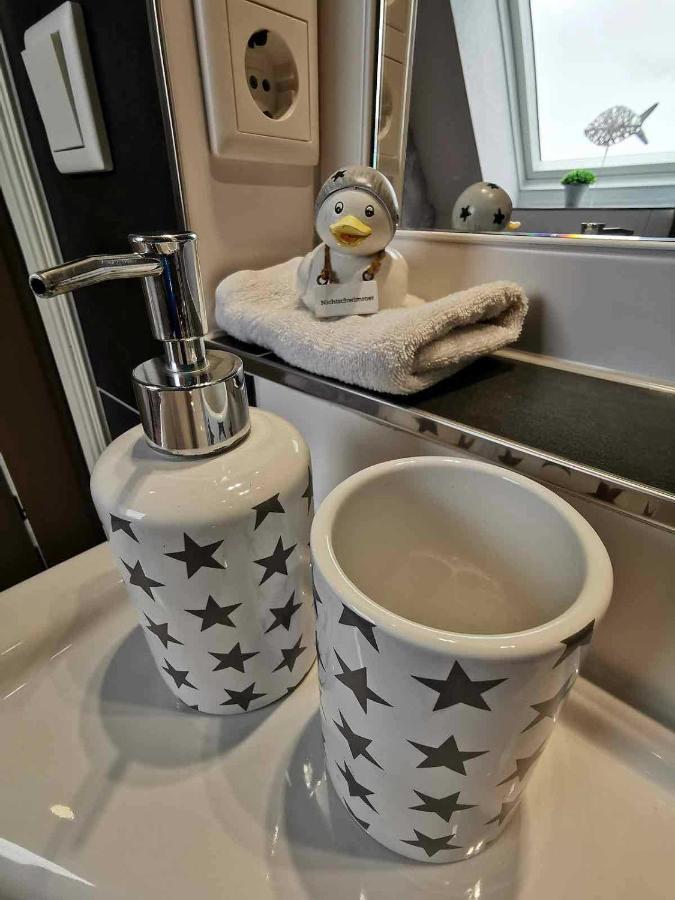 Haus Wyden Apartment Utersum Bagian luar foto