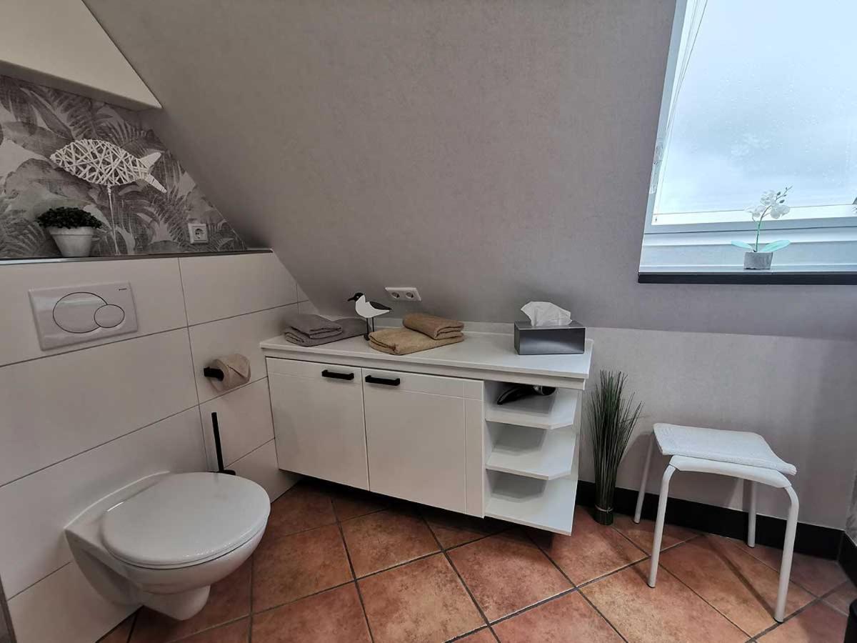 Haus Wyden Apartment Utersum Bagian luar foto