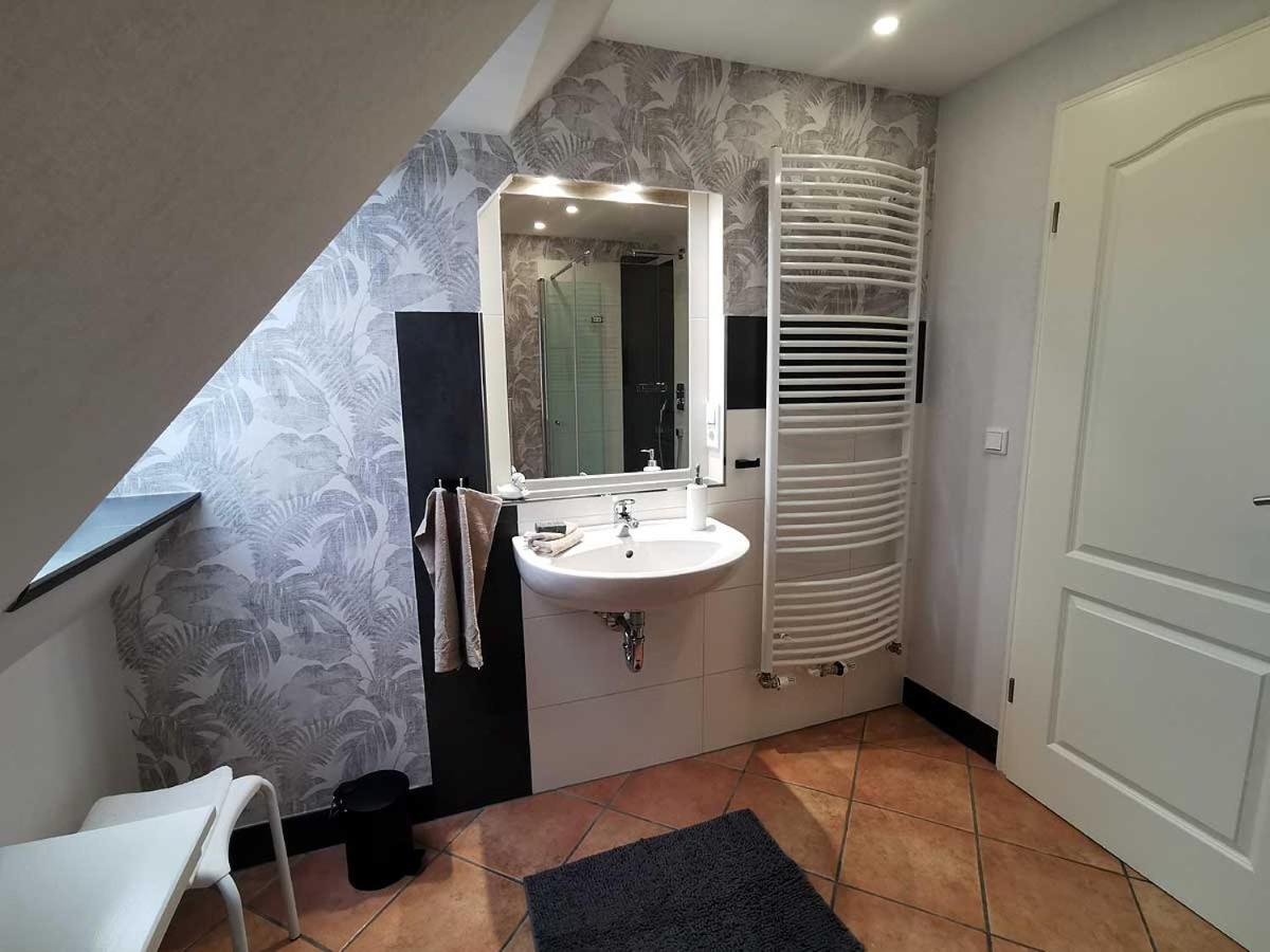 Haus Wyden Apartment Utersum Bagian luar foto